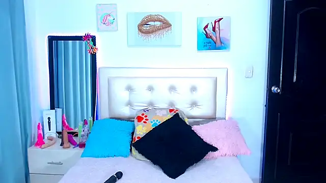 Snapshot of Jenng18 chatting on 03/19/25, 03:40 Jenng18 online show from 03/19/25, 03:40