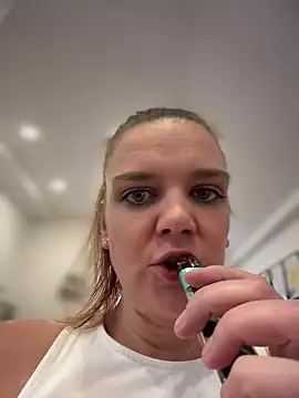 Suesse Schnitte online show from 01/14/25, 09:13