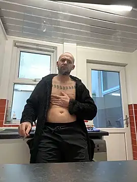 bigguy101 online show from 01/06/25, 02:58