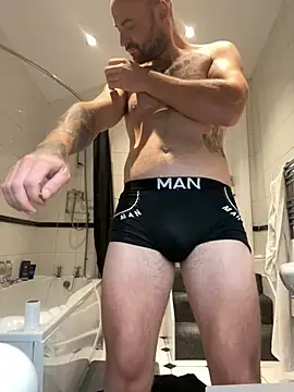 bigguy101 online show from 02/06/25, 04:58