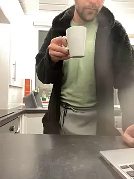 bigguy101 online show from 02/13/25, 06:52