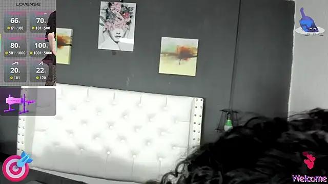 Snapshot of hazel_milf chatting on 10/20/25, 11:43 hazel milf online show from 10/20/25, 11:43