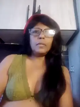 MsAttitude online show from 05/15/26, 08:21