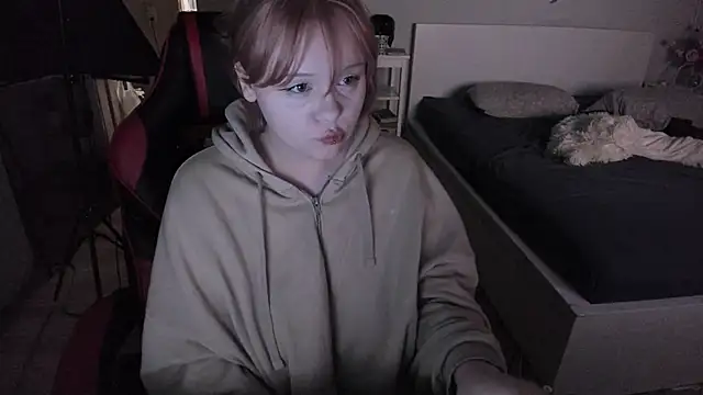 LisaLaas online show from 02/13/25, 08:24