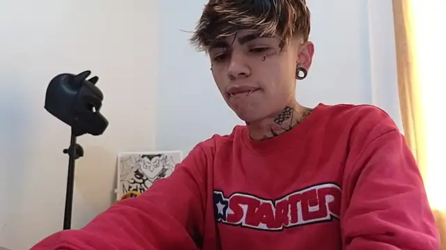 AcidMilo online show from 02/13/25, 03:24