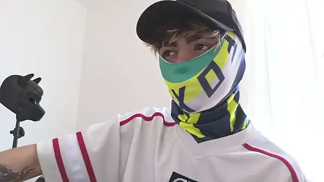 AcidMilo online show from 02/16/25, 01:49