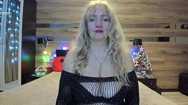 Snapshot of TrueFoxyyy chatting on 01/30/25, 08:53 TrueFoxyyy online show from 01/30/25, 08:53