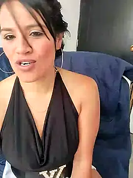 zhayra rose online show from 12/14/24, 04:20