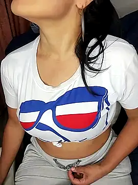 zhayra rose online show from 03/06/25, 05:24