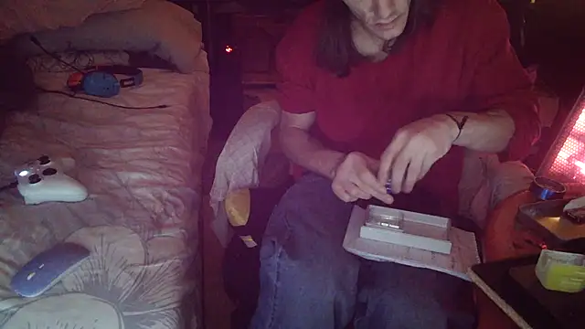 Snapshot of xxxTony999 chatting on 01/05/25, 06:13 xxxTony999 online show from 01/05/25, 06:13