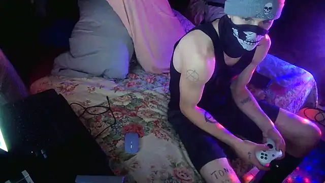 Snapshot of xxxTony999 chatting on 01/20/25, 09:35 xxxTony999 online show from 01/20/25, 09:35