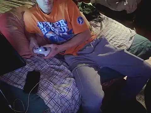 Snapshot of xxxTony999 chatting on 01/30/25, 04:37 xxxTony999 online show from 01/30/25, 04:37