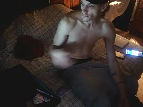 Snapshot of xxxTony999 chatting on 02/01/25, 11:32 xxxTony999 online show from 02/01/25, 11:32