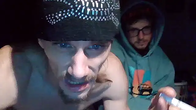 Snapshot of xxxTony999 chatting on 10/10/25, 04:33 xxxTony999 online show from 10/10/25, 04:33