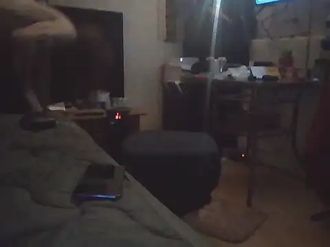 Snapshot of xxxTony999 chatting on 10/25/25, 12:07 xxxTony999 online show from 10/25/25, 12:07