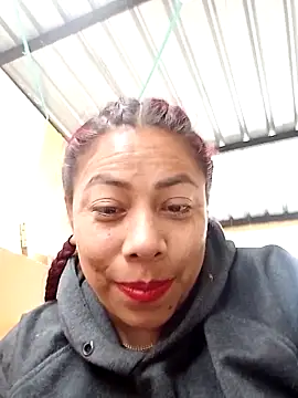 Snapshot of scarlett_bigboobs1 chatting on 02/13/26, 02:02 scarlett bigboobs1 online show from 02/13/26, 02:02