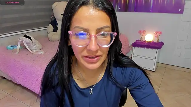 alma blue online show from 06/04/26, 11:55
