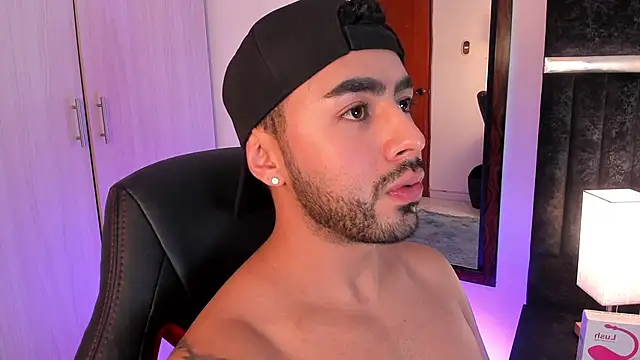 ItsMeEros online show from 12/06/24, 12:45