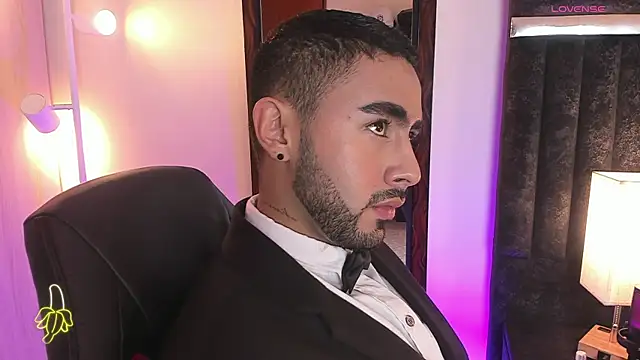 ItsMeEros online show from 11/14/25, 11:35