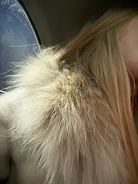 Snapshot of pinkstar_ chatting on 12/12/24, 10:02 pinkstar online show from 12/12/24, 10:02