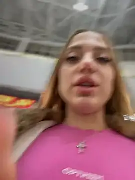 Snapshot of pinkstar_ chatting on 12/26/24, 03:10 pinkstar online show from 12/26/24, 03:10