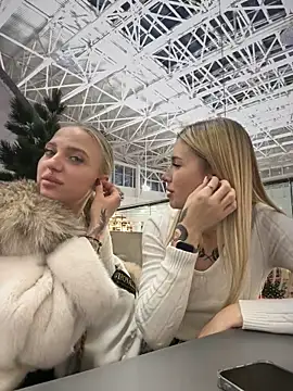 Snapshot of pinkstar_ chatting on 01/07/25, 10:11 pinkstar online show from 01/07/25, 10:11