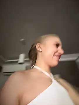 Snapshot of pinkstar_ chatting on 01/12/25, 08:04 pinkstar online show from 01/12/25, 08:04