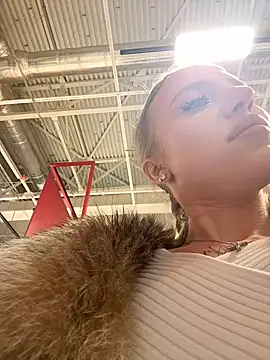 Snapshot of pinkstar_ chatting on 01/29/25, 07:57 pinkstar online show from 01/29/25, 07:57