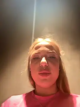 Snapshot of pinkstar_ chatting on 02/07/25, 08:22 pinkstar online show from 02/07/25, 08:22