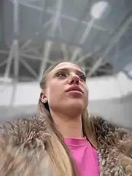 Snapshot of pinkstar_ chatting on 02/09/25, 08:33 pinkstar online show from 02/09/25, 08:33