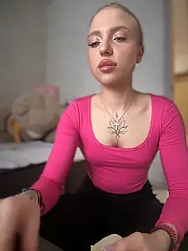 Snapshot of pinkstar_ chatting on 02/10/25, 06:53 pinkstar online show from 02/10/25, 06:53