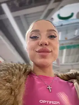 Snapshot of pinkstar_ chatting on 02/14/25, 04:47 pinkstar online show from 02/14/25, 04:47