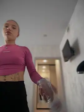 Snapshot of pinkstar_ chatting on 02/19/25, 05:38 pinkstar online show from 02/19/25, 05:38