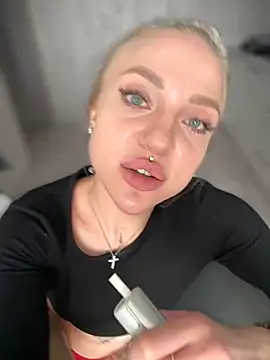 Snapshot of pinkstar_ chatting on 03/06/25, 06:41 pinkstar online show from 03/06/25, 06:41