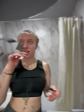 Snapshot of pinkstar_ chatting on 09/28/25, 07:25 pinkstar online show from 09/28/25, 07:25