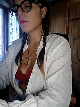 dolcehelena993 online show from 09/20/25, 12:28