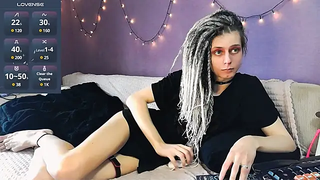 Littlepinkcat online show from 03/18/25, 08:25