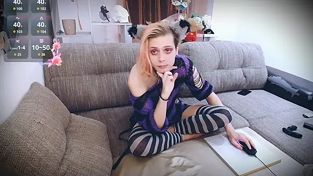 Littlepinkcat online show from 11/23/25, 01:05