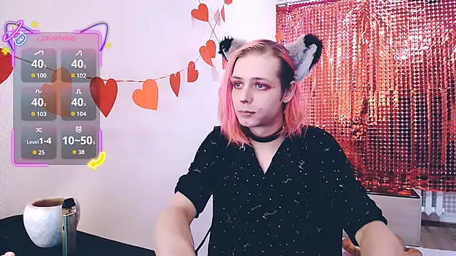 Littlepinkcat online show from 02/23/26, 12:09