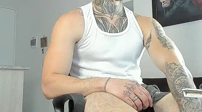  jamesleandros1 online show from 02/23/25, 09:37