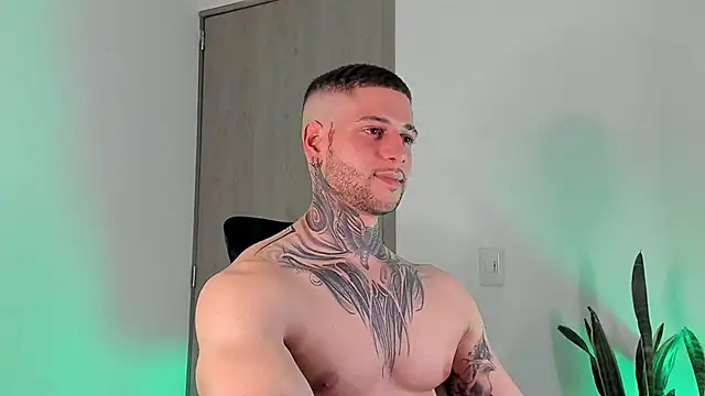  jamesleandros1 online show from 02/03/26, 02:53