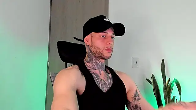  jamesleandros1 online show from 02/10/26, 03:32