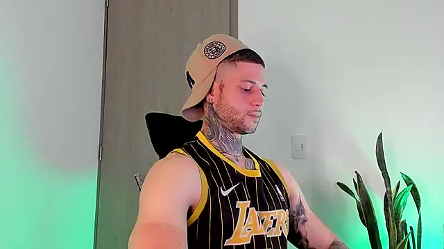  jamesleandros1 online show from 03/08/26, 02:59