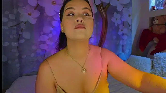 Malika uAngel online show from 03/06/25, 11:42