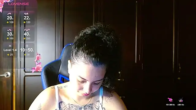 jaydensalvatore  online show from 11/24/25, 10:09