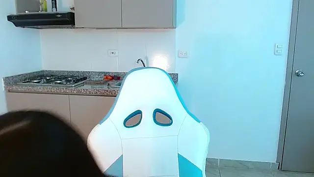 Snapshot of PIA_STONE chatting on 01/24/25, 07:39 PIA STONE online show from 01/24/25, 07:39