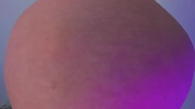 Snapshot of sofihill01 chatting on 09/19/25, 05:35 sofihill01 online show from 09/19/25, 05:35