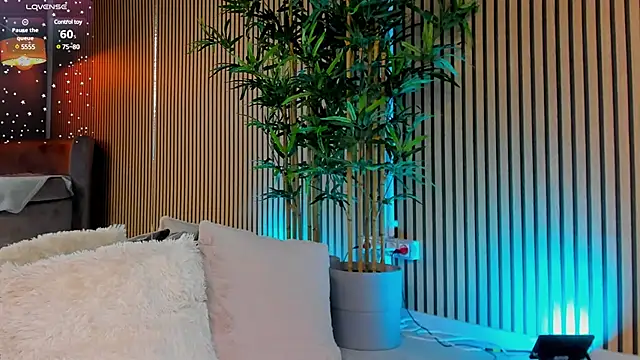 Snapshot of Avril_Cyrus chatting on 02/08/25, 10:07 Avril Cyrus online show from 02/08/25, 10:07