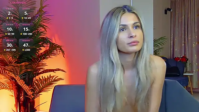 Snapshot of Avril_Cyrus chatting on 11/15/25, 11:51 Avril Cyrus online show from 11/15/25, 11:51