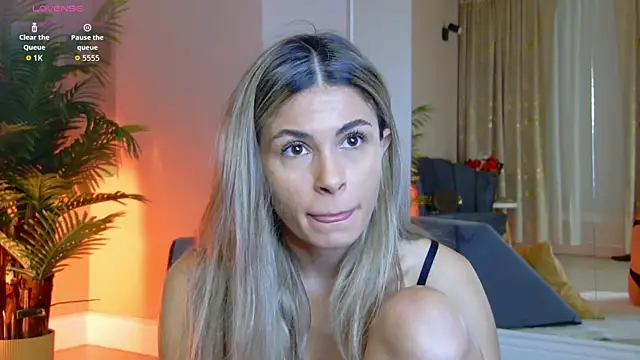 Avril Cyrus online show from 12/20/25, 07:37